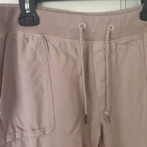 Aritzia Cebu Beige/Taupe Cargo Pants - Picture 3 of 7